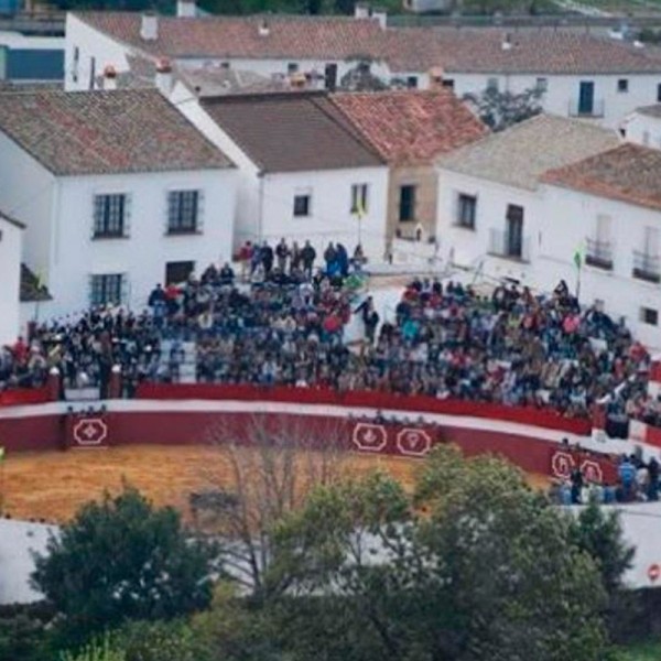 Higuera de la Sierra Plaza de toros