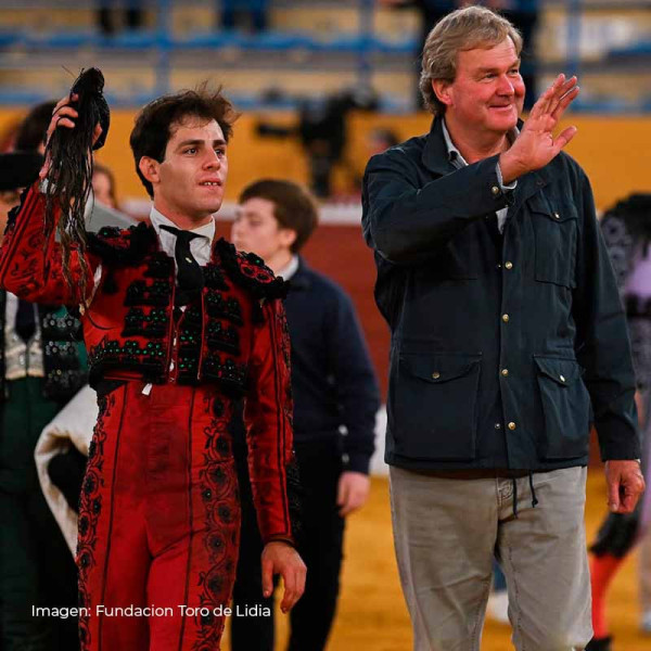  Bullfighter Ignacio Candelas. Reserve your tickets in Servitoro.com