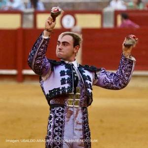 JUAN ROBLES