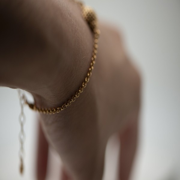 Bullfighter’s Montera Hat Bracelet in 18ct Gold | Servitoro