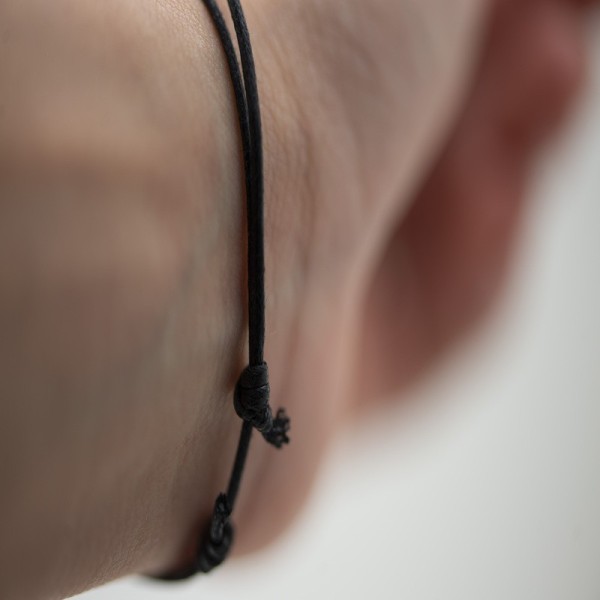 Pulsera cordón toro minimalista chapado oro 18k | Servitoro