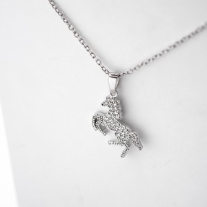 925 sterling silver horse pendant with cubic zirconia | Servitoro