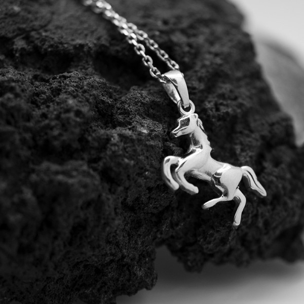 Horse Pendant in 925 Sterling Silver | Servitoro